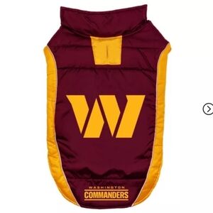 NFL Washington Commanders Dog Puffer Jacket Size Medium NEW with Tags